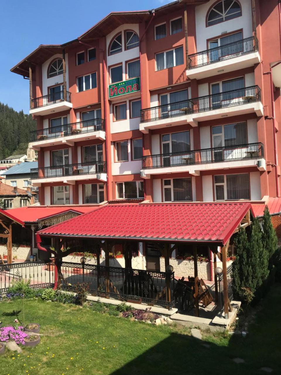 Family Hotel Yola TsTschepelare Exterior foto